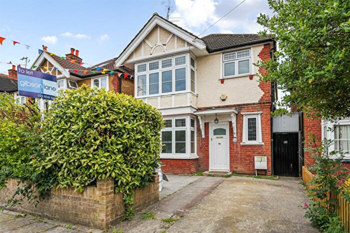 4 Bedroom Detached House To Rent In St. Albans Road, Kingston Upon Thames, KT2