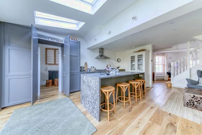 2 Bedroom Terraced House To Rent In Jesmond Road, Croydon, CR0