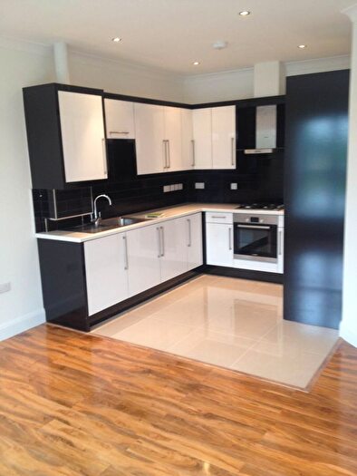 1 Bedroom Flat To Rent In Stoke Gardens, Slough, SL1