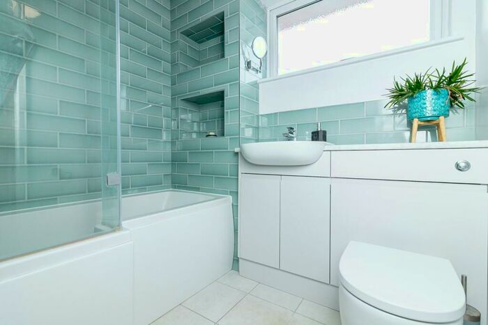 4 Bedroom Detached House For Sale In Netley Dell, Letchworth Garden City, SG6