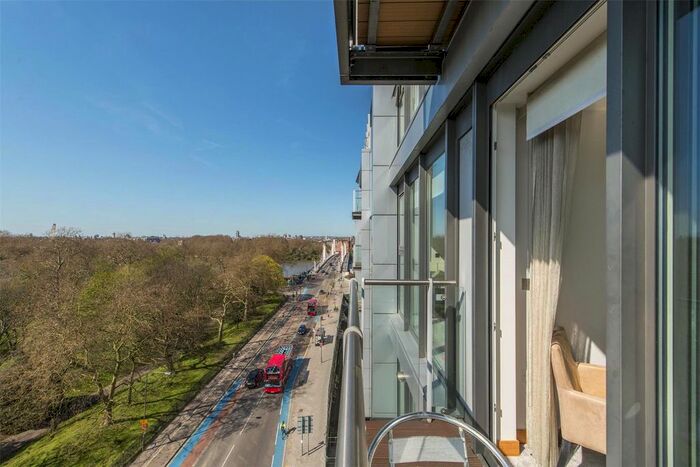 2 Bedroom Flat To Rent In Eustace Building, Queenstown Road, London, SW11