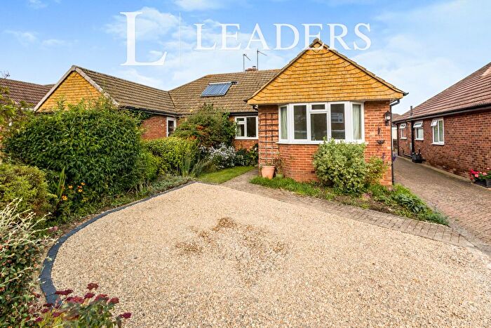 2 Bedroom Bungalow To Rent In Queenhythe Road, Jacob's Well, Guildford, GU4