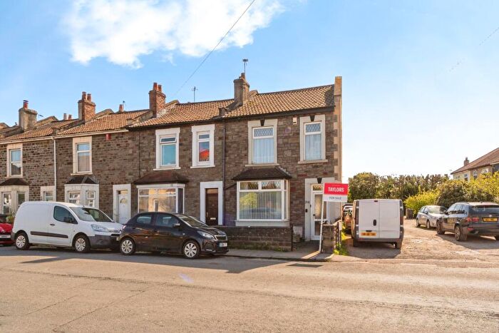 3 Bedroom End Of Terrace House For Sale In Lodge Causeway, Bristol, BS16