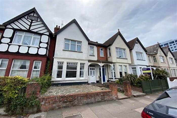1 Bedroom Property To Rent In Bedroom Property In Southend On Sea, SS1