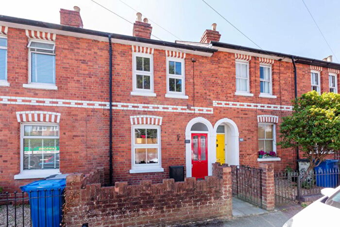 2 Bedroom Terraced House For Sale In Belmont Road, Maidenhead, SL6
