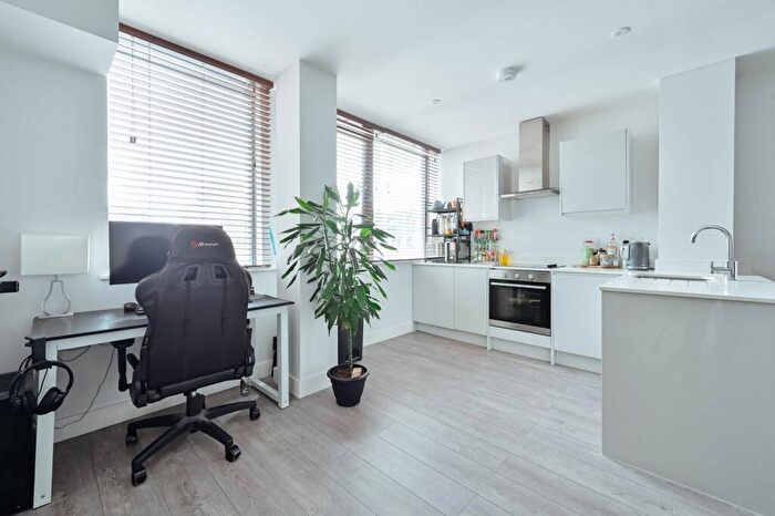 1 Bedroom Flat For Sale In Kymberley Road, Harrow, Harrow, HA1