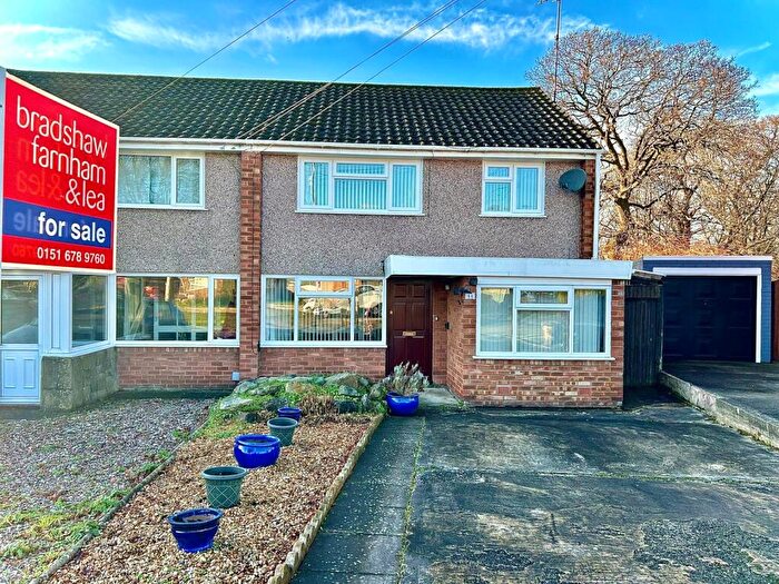 3 Bedroom Semi-Detached House For Sale In Sunningdale Drive, Bromborough, Wirral, Merseyside, CH63