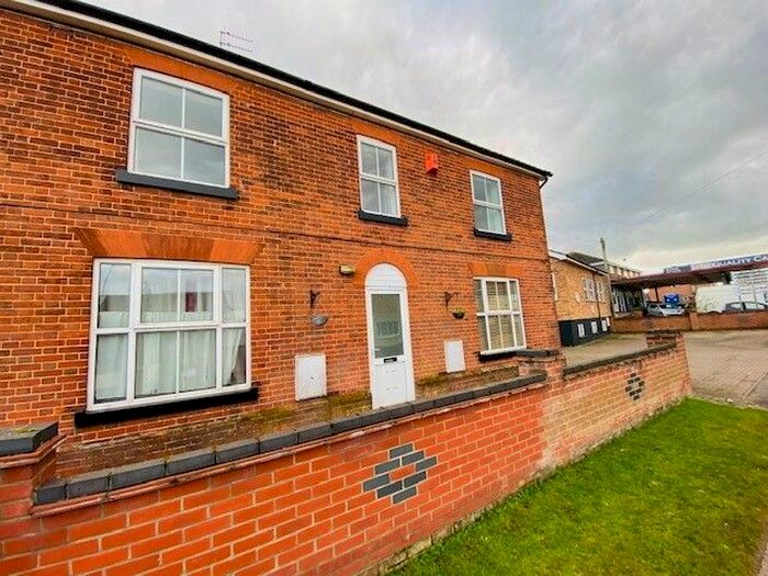 2 Bedroom Flat To Rent In Royson Place, Swardeston, Norwich, NR14