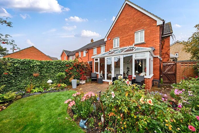 3 Bedroom End Terrace House For Sale In Vespasian Way, Knights Park, Ashford, TN23