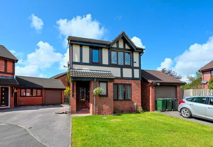 3 Bedroom Detached House To Rent In School House Grove, Burscough, L40