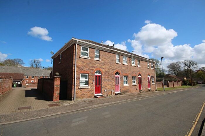2 Bedroom Terraced House For Sale In South Street, King's Lynn, PE30