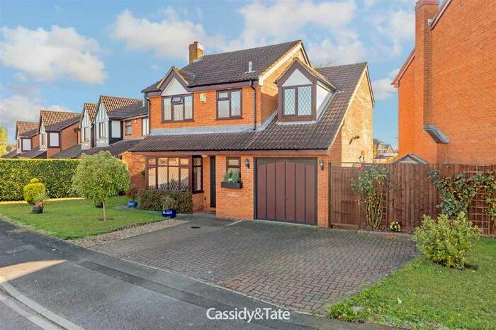 4 Bedroom Detached House To Rent In Warminster Close, Wingmore, Luton, LU2