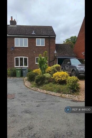 3 Bedroom Semi-Detached House To Rent In Sir Williams Close, Aylsham, Norwich, NR11