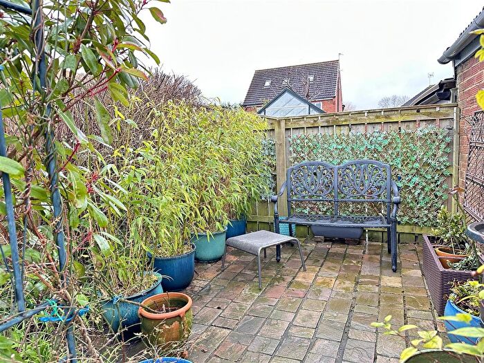 2 Bedroom Semi-Detached Bungalow For Sale In Lingfield Drive, Eaglescliffe, Stockton-On-Tees, TS16
