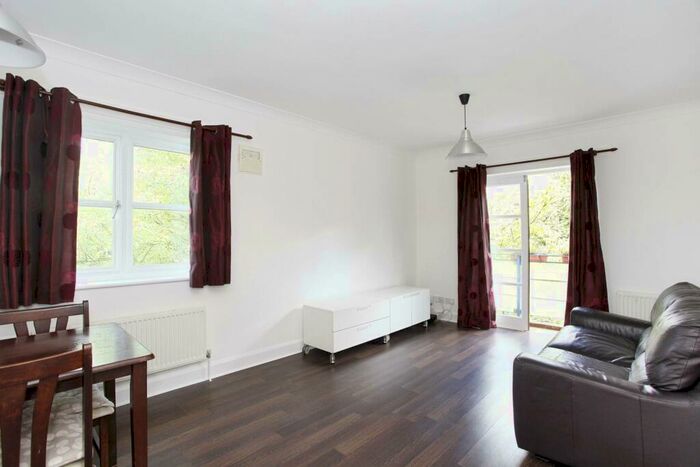 2 Bedroom Flat To Rent In Alexandra Road, Swiss Cottage, London, NW8