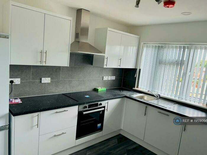 2 Bedroom Flat To Rent In Sewall Highway, Coventry, CV2