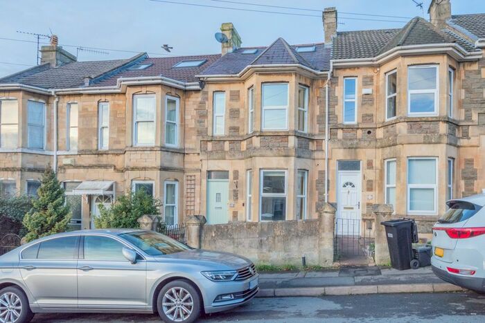 4 Bedroom Terraced House To Rent In Shaftesbury Road, Bath, BA2