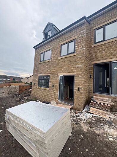 5 Bedroom Semi Detached House For Sale In Inkerman Street, Bradford, BD2