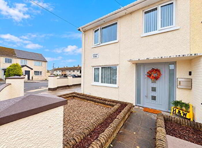 3 Bedroom End Of Terrace House For Sale In Cedar Park, Carrickfergus, BT38