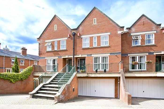 4 Bedroom Town House To Rent In Virginia Park, Virginia Water, Surrey, GU25