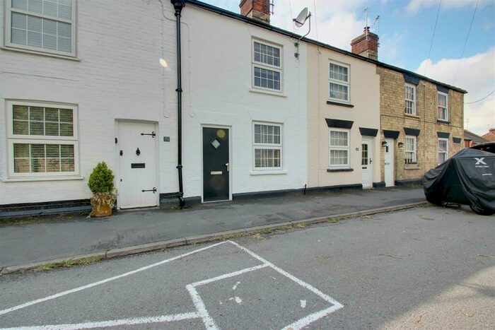 2 Bedroom Cottage To Rent In Cheddington Road, Pitstone, LU7