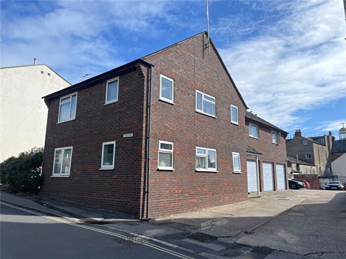 2 Bedroom Apartment For Sale In Haven Court, Rax Lane, Bridport, DT6
