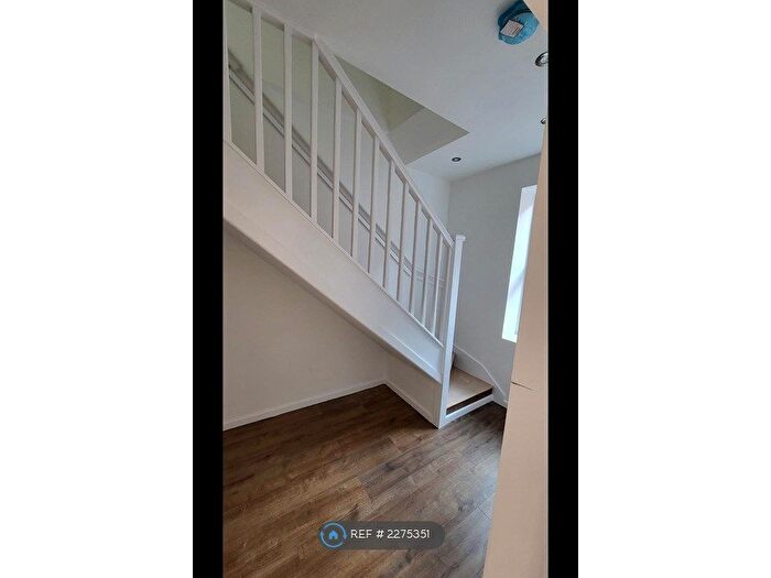 2 Bedroom Flat To Rent In Dorset Road, Bexhill-On-Sea, TN40