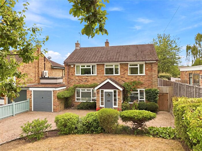 4 Bedroom Link Detached House For Sale In Brewery Lane, Stansted, Essex, CM24