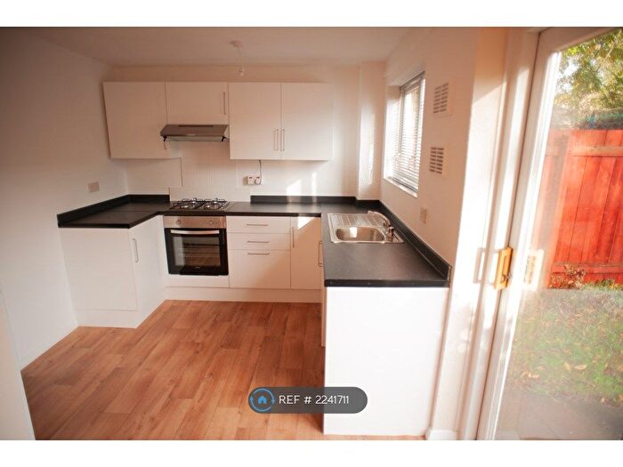 3 Bedroom Terraced House To Rent In Willonholt, Peterborough, PE3