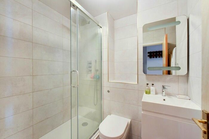 1 Bedroom Flat To Rent In Milton Court, Ranelagh Gardens, SW6