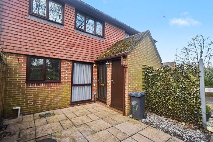 1 Bedroom Property For Sale In Binfields Close, Chineham, RG24