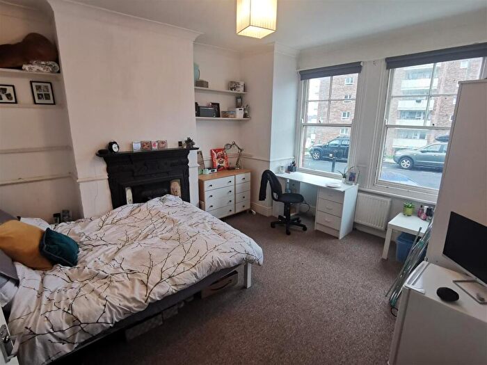 5 Bedroom Terraced House To Rent In Sussex Terrace, John Street, BN2