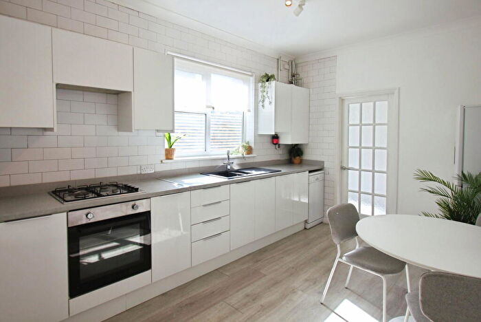 3 Bedroom Semi Detached House For Sale In Pontygwindy Road, Caerphilly, CF83