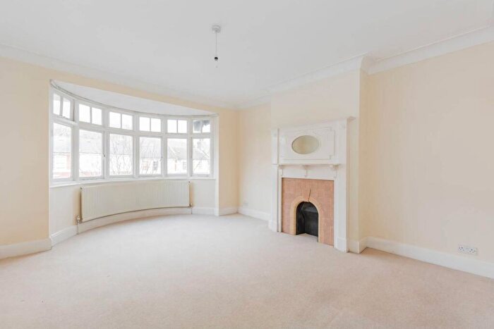 4 Bedroom House To Rent In Priory Gardens, Highgate, London, N6