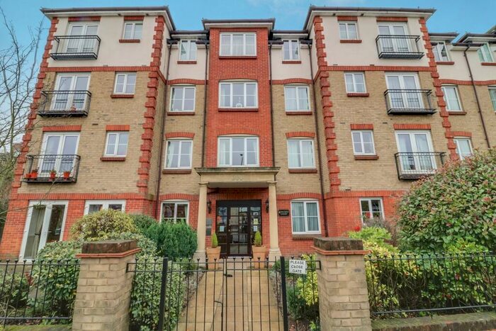 2 Bedroom Retirement Property To Rent In Pegasus Court, Kenton Road, Harrow, HA3