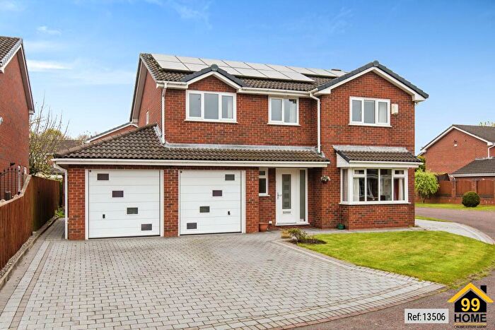 5 Bedroom Detached House To Rent In Fossdale Moss, Leyland, South Ribble, PR26
