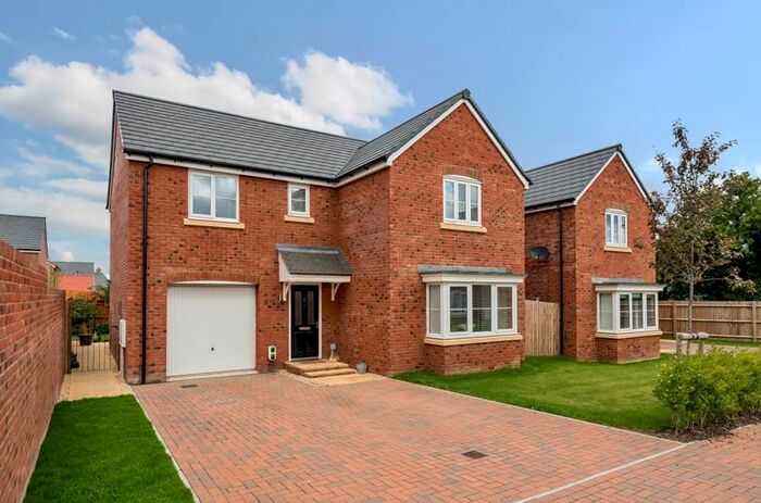 4 Bedroom Detached House For Sale In Jenkinson Way, Falfield, Wotton-Under-Edge, GL12