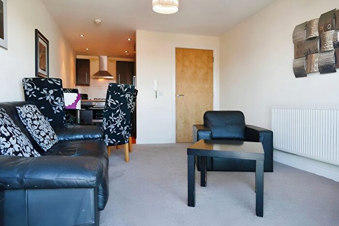 2 Bedroom Flat To Rent In Cypress Point, Leylands Road, Leeds, Yorkshire, LS2