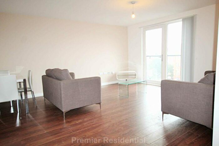 3 Bedroom Apartment To Rent In Derwent Street, The Riverside, Salford, M5