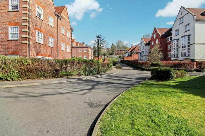 2 Bedroom Flat To Rent In Keats House, Cottage Close, Harrow On The Hill, HA2