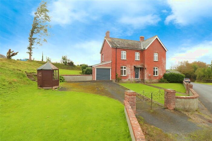 4 Bedroom Detached House For Sale In Boyton, Launceston, PL15