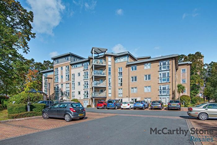 1 Bedroom Flat For Sale In Trinity Court, Oxford Road, Halifax, HX1
