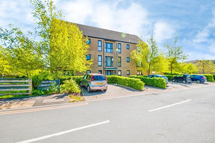 2 Bedroom Flat For Sale In Rhodfa Crughywel, St. Mellons, Cardiff, CF3