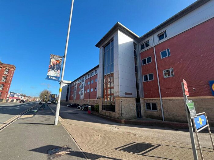 1 Bedroom Apartment To Rent In New Hall Lane, Preston, PR1