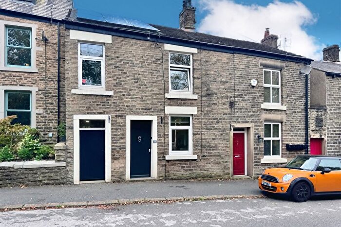 3 Bedroom Terraced House For Sale In St. Marys Road, Glossop, SK13