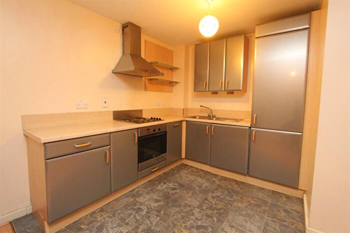 2 Bedroom Flat To Rent In Aspect, Elmwood Lane, LS2