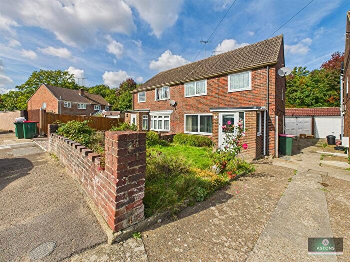 3 Bedroom Semi-detached House For Sale In West Avenue, Three Bridges, Crawley, RH10