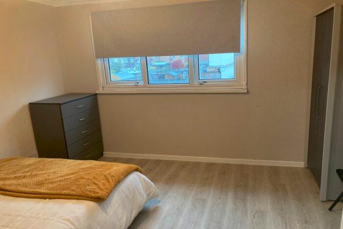 1 Bedroom Property To Rent In Lincoln Road, Basildon, SS14