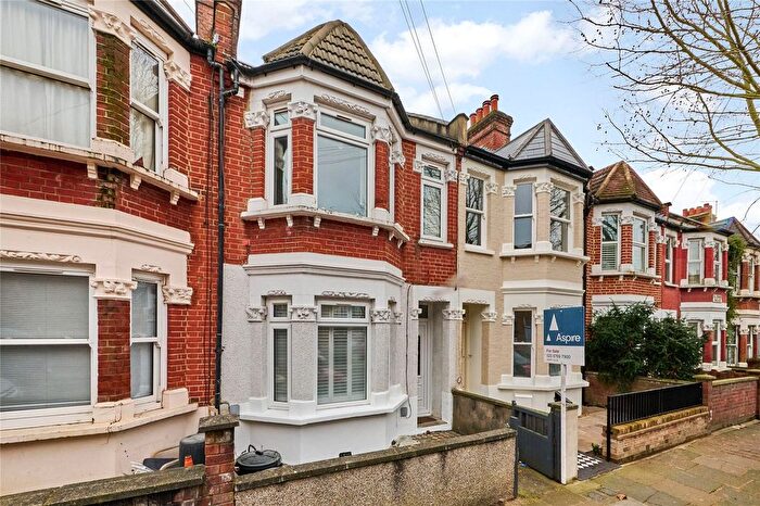 2 Bedroom Flat For Sale In Fallsbrook Road, Furzedown, SW16