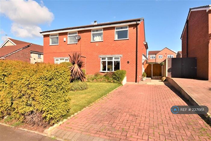 3 Bedroom Semi-Detached House To Rent In Stour Road, Tyldesley, Manchester, M29